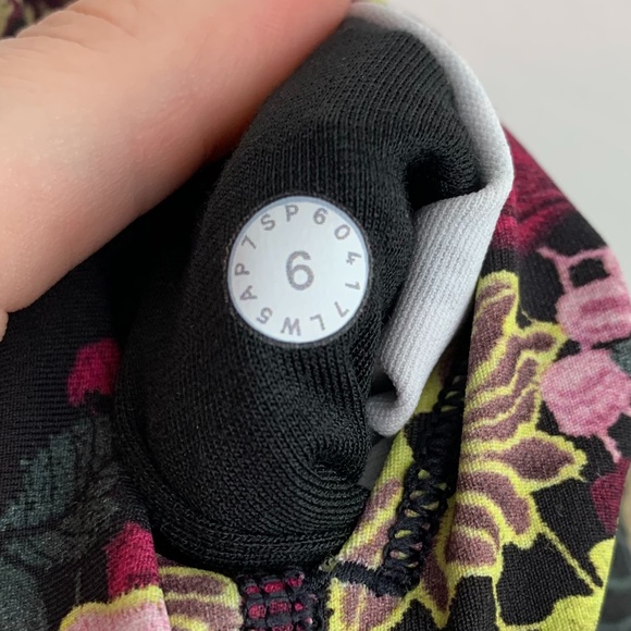 Lululemon Wunder Under Fluorolace Multi Hi-Rise Tight 28” - Picture 8 of 11